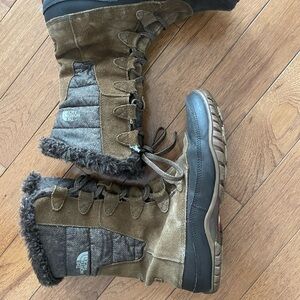 The North Face Brown lace up shearling lining suede nylon winter boots size 10